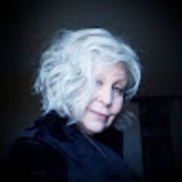 Meet your Posher, Sharon - Picture 1 of 1